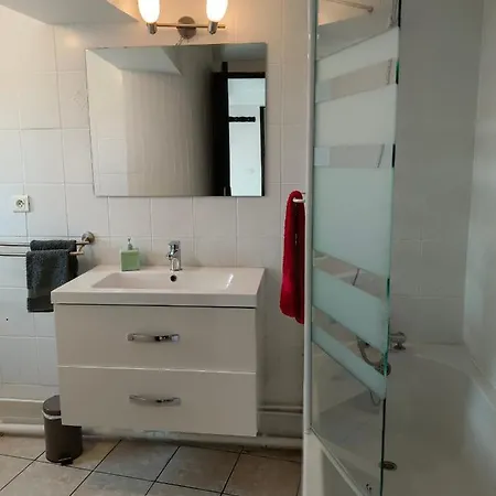 Apartment Ba 3 *